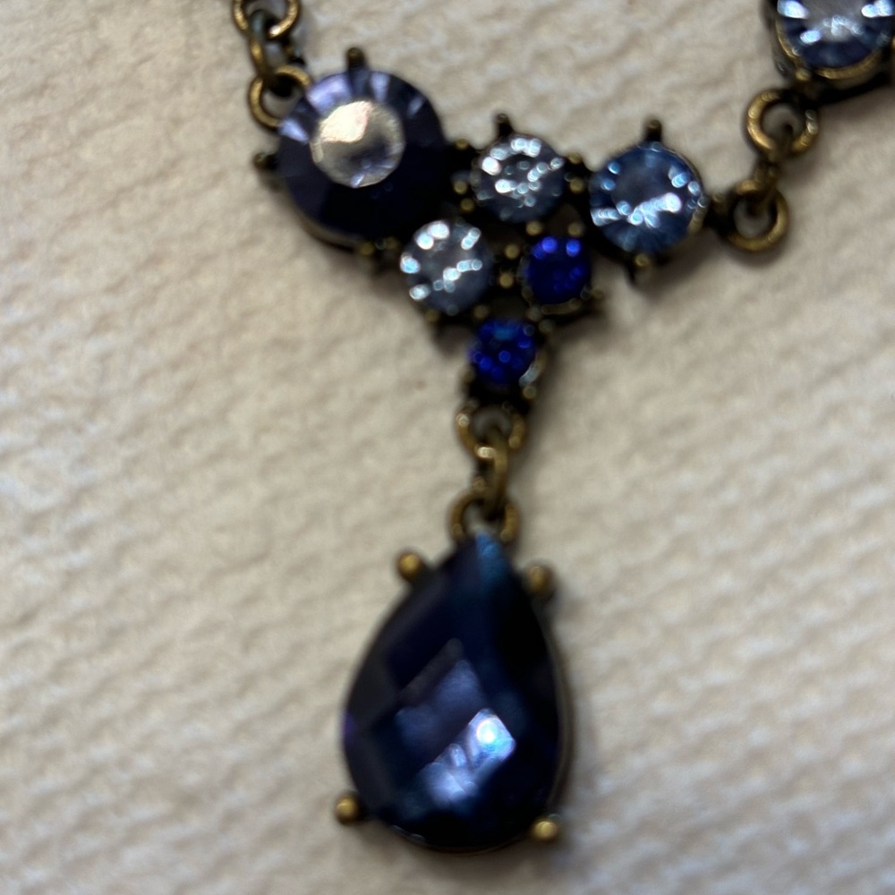 Avon vintage, dark and light blue stone necklace.  Please see pictures.